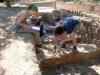 Prácticas de dibujo arqueológico en la excavación.